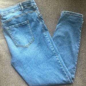 Stretchy jeans